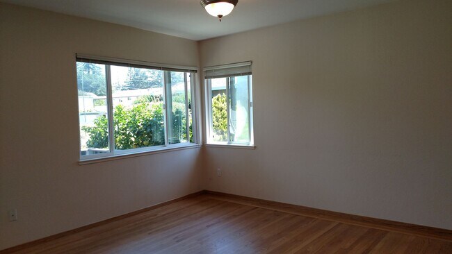 936 Alice Ln in Menlo Park, CA - Building Photo - Building Photo