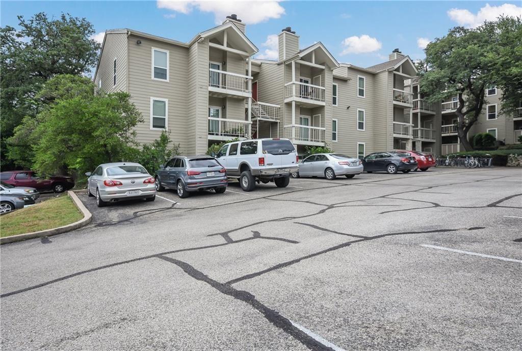 114 E 31st St in Austin, TX - Foto de edificio