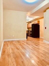 2324 N Park Ave photo'