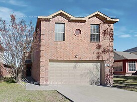 1306 Deville Cir in Garland, TX - Building Photo
