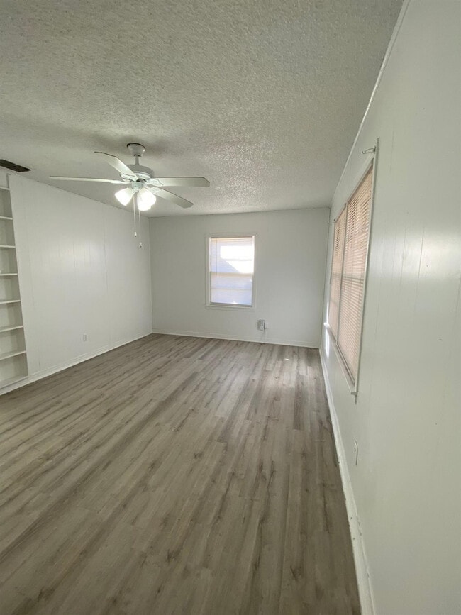 3303 35th St in Lubbock, TX - Building Photo - Building Photo