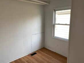 1645 Cottage Ave in Huntington, IN - Building Photo - Building Photo