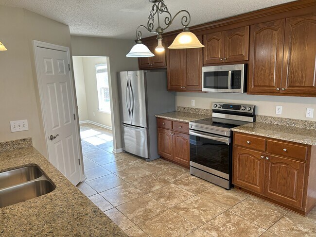 104 Preston Cir in Madison, AL - Building Photo - Building Photo