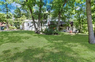 543 Oakwood Trail in Twin Lakes, WI - Building Photo - Building Photo