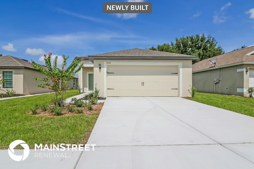 8549 Silverbell Loop in Brooksville, FL - Building Photo