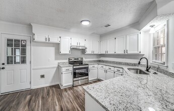 7237 Woodshire Rd in Memphis, TN - Building Photo - Building Photo