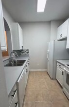 7801 Point Meadows Dr, Unit 1310 in Jacksonville, FL - Building Photo - Building Photo