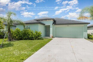 4231 Palatina Way in North Fort Myers, FL - Building Photo