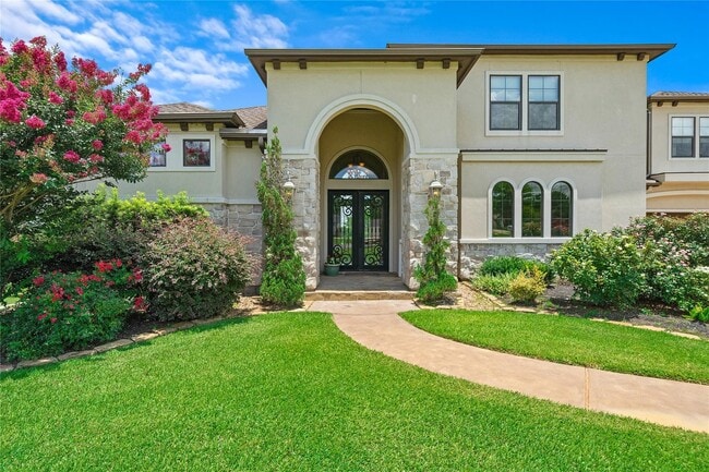 property at 19182 Grandview Point