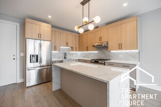 2354 W Polk St in Chicago, IL - Building Photo - Building Photo