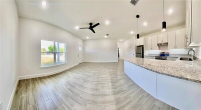 10008 Massey St in Orlando, FL - Building Photo - Building Photo