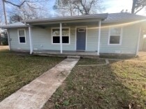 557 E Elm St in Canton, TX - Building Photo