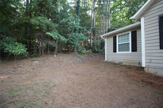 2845 Lanier Beach South Rd in Cumming, GA - Building Photo - Building Photo