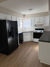 580 W 3rd St in Andover, KS - Building Photo - Building Photo