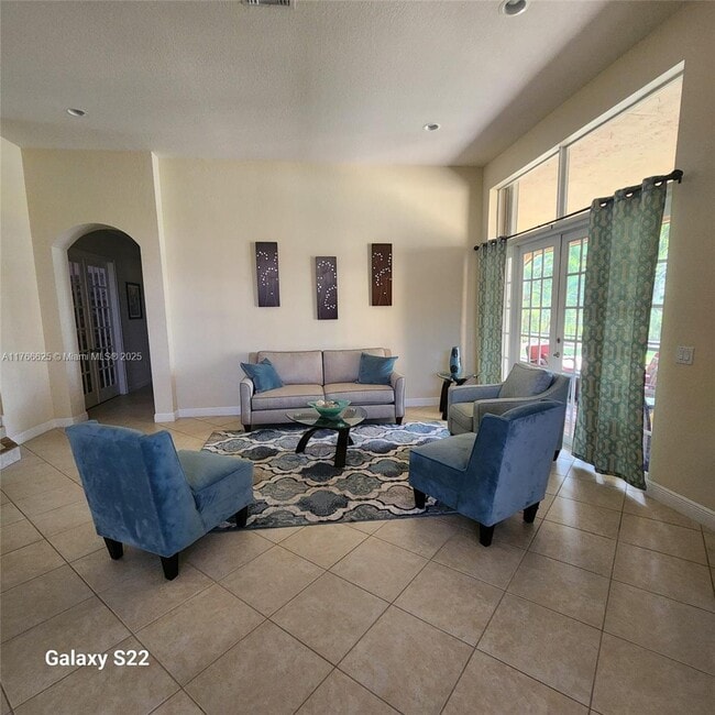 15088 SW 34th St in Davie, FL - Building Photo - Building Photo