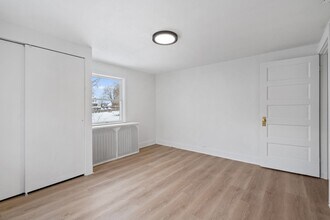 206 Wallace Ave in East Pittsburgh, PA - Building Photo - Building Photo