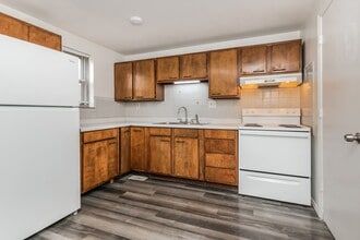 6538-6552-6552 Conway Dr in Enon, OH - Building Photo - Building Photo