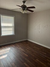 2104 N Alexander St in Sherman, TX - Building Photo - Building Photo