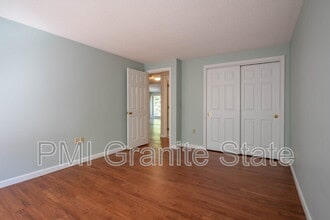 44 Walden Pond Dr in Nashua, NH - Building Photo - Building Photo