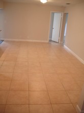 453 W Conference Dr in Boca Raton, FL - Building Photo - Building Photo