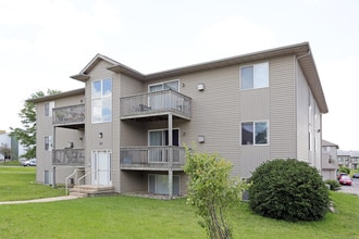 Jacolyn Corner Condos Apartments in Cedar Rapids, IA - Foto de edificio - Building Photo