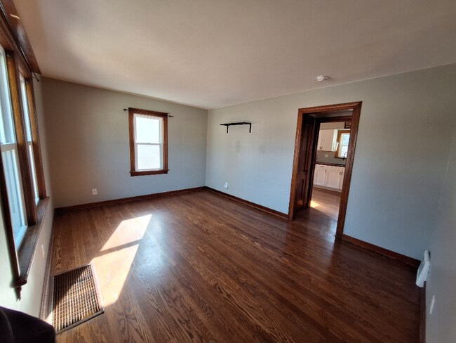338 N Dwiggins St in Griffith, IN - Building Photo - Building Photo