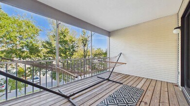 9479 Tara Cay Ct in Seminole, FL - Building Photo - Building Photo