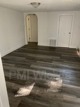 208 N Ash St in Wichita, KS - Building Photo - Building Photo