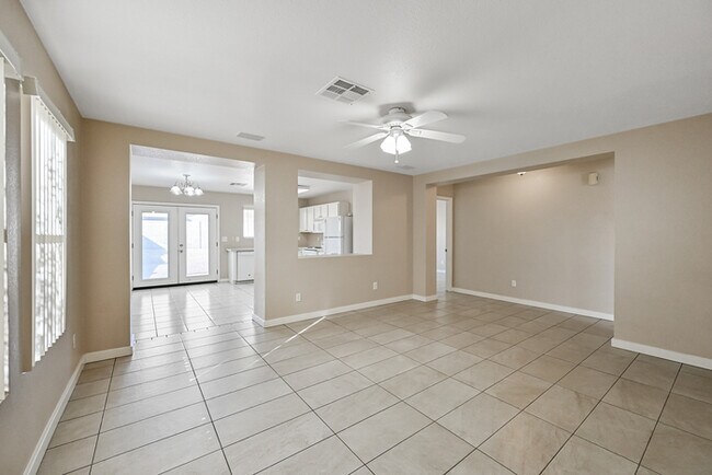 10550 W Via Del Sol in Peoria, AZ - Building Photo - Building Photo