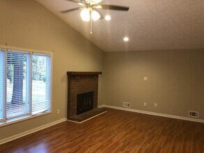 503 Burns Ct SW in Marietta, GA - Building Photo - Building Photo