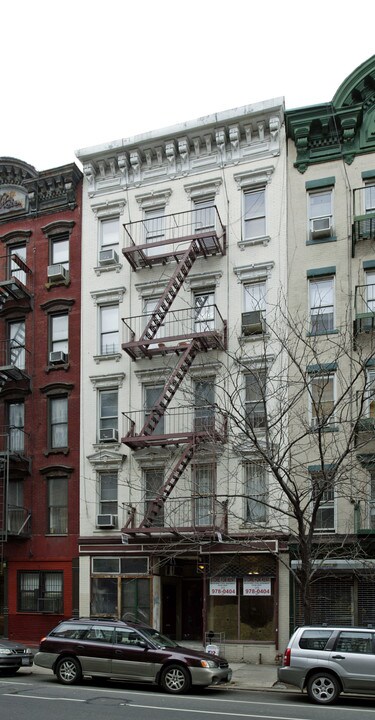 277 E Tenth St in New York, NY - Building Photo