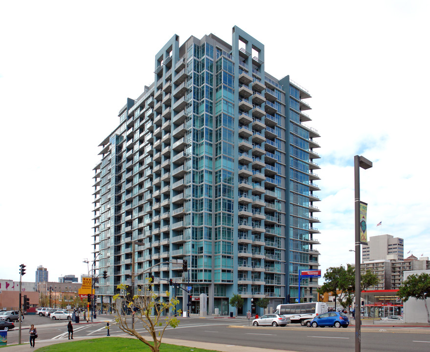 Skyvue Lofts At Smart Corner in San Diego, CA - Foto de edificio