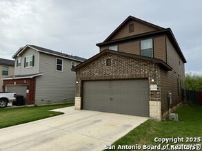1015 Gruma in San Antonio, TX - Building Photo - Building Photo