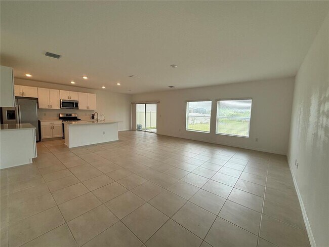 6431 Milestone Lp in Palmetto, FL - Building Photo - Building Photo