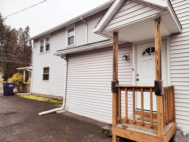 1294 Bloom Rd, Unit 201 in Danville, PA - Building Photo - Building Photo