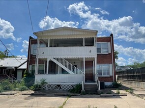 105 S Poplar St in Sapulpa, OK - Building Photo - Building Photo