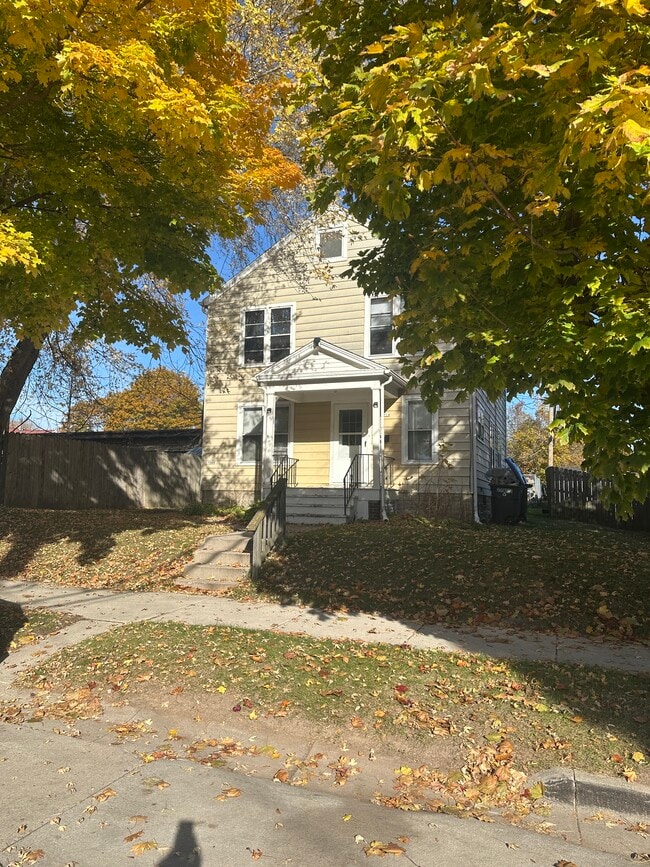 1914 Garfield Ave, Unit 1914 Garfield Ave