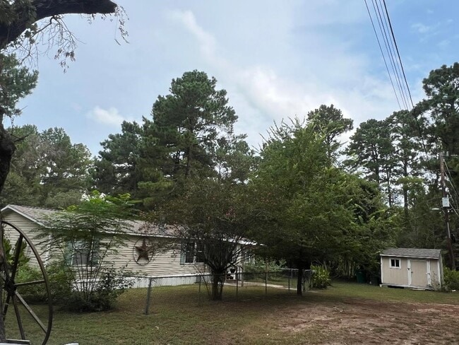 2555 N Farm to Market 1486 in Montgomery, TX - Building Photo - Building Photo