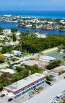 637 NE 6th St in Boynton Beach, FL - Building Photo