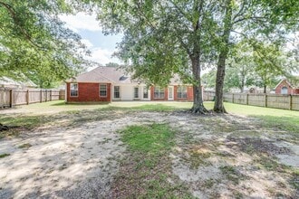 14081 Oak View Cir in Ocean Springs, MS - Building Photo - Building Photo