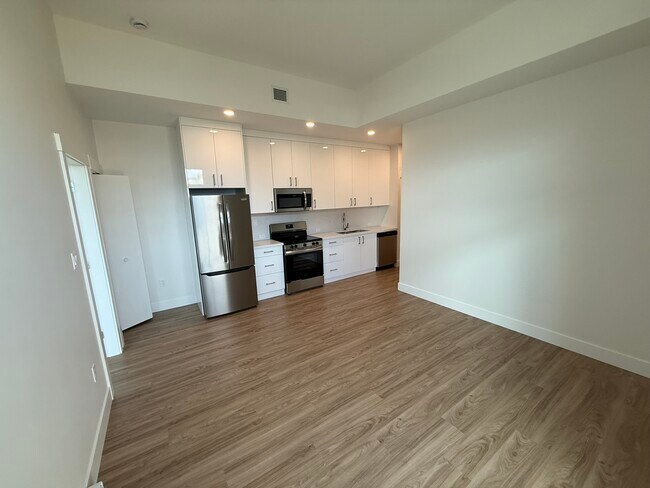 6320 Sentinal Dr in Nanaimo, BC - Building Photo - Building Photo