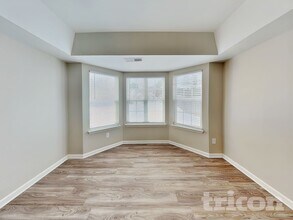 5819 Twin Brook Dr in Charlotte, NC - Foto de edificio - Building Photo