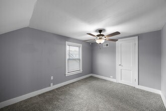 1056 Campbell St in Jackson, TN - Building Photo - Building Photo