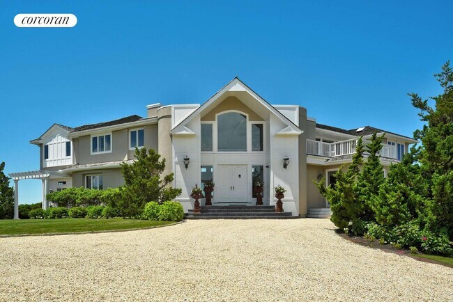 86 Dune Rd in Bridgehampton, NY - Building Photo - Building Photo
