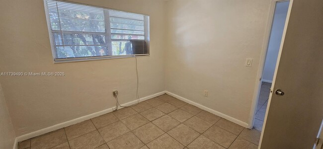 6208 Dewey St in Hollywood, FL - Building Photo - Building Photo