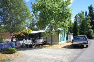 Viewmont Motor Home Park in Olympia, WA - Foto de edificio - Building Photo