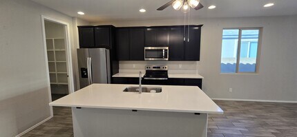 1724 W Hopi Dr in Coolidge, AZ - Building Photo - Building Photo