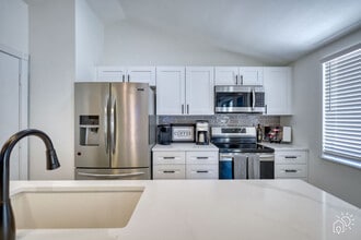 6709 35th Ave W in Bradenton, FL - Building Photo - Building Photo