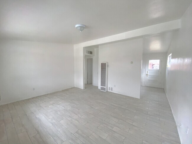 2125 Garrison Rd in Las Cruces, NM - Building Photo - Building Photo
