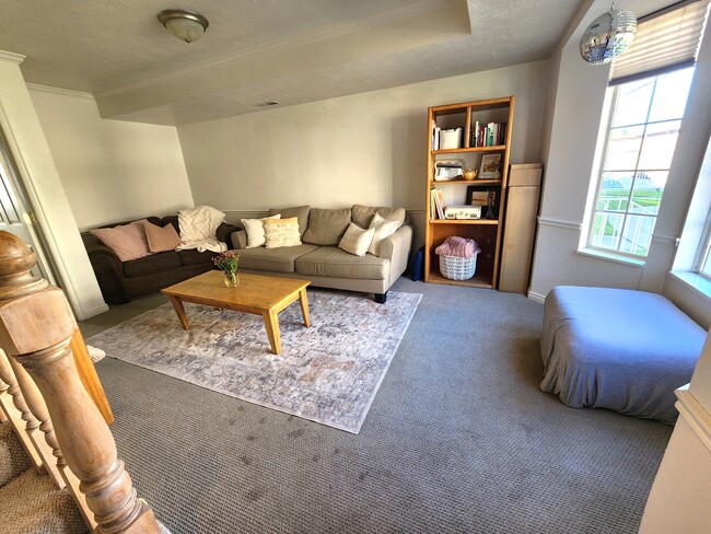 property at 565 N 300 E